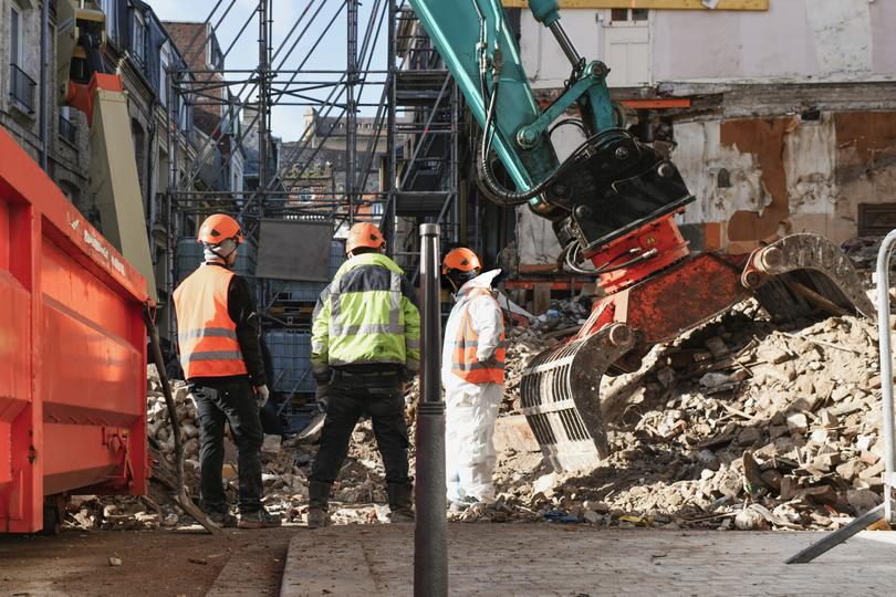 How DemolitionMatch.com connects you with commercial demolition contractors